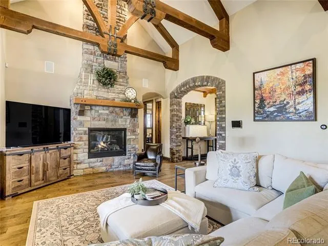 4735 Saxton Hollow Road Colorado Springs, CO 80908