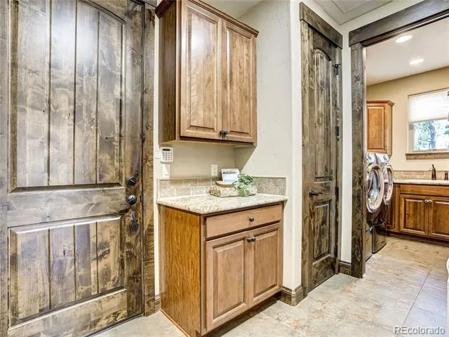 4735 Saxton Hollow Road Colorado Springs, CO 80908