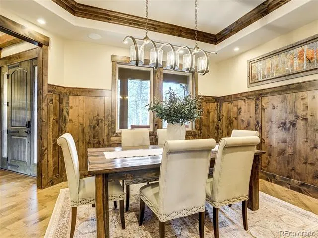 4735 Saxton Hollow Road Colorado Springs, CO 80908