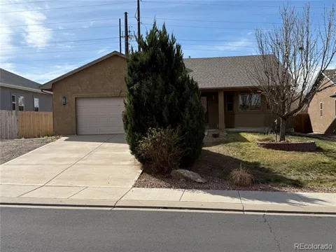 2308 Crestwood Lane
