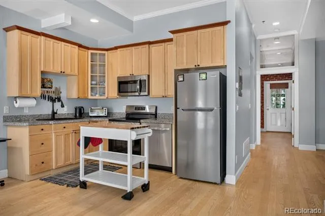 800 E 18th Avenue #103 Denver, CO 80218