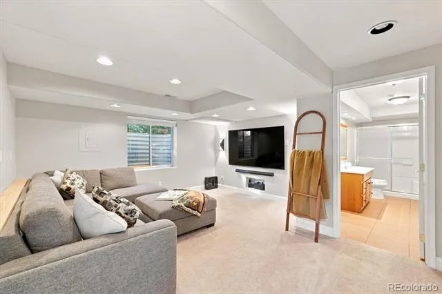 2908 Oakshire Court Littleton, CO 80126
