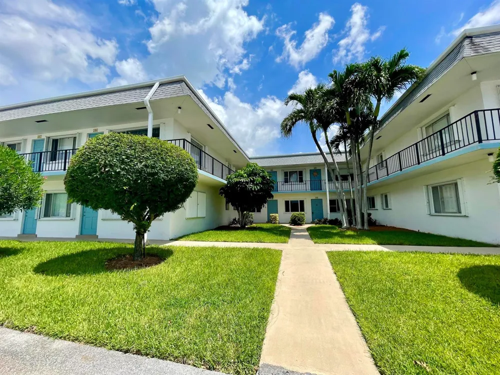 3402 Cynthia Lane #205 