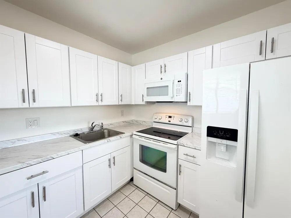 3402 Cynthia Lane #205 