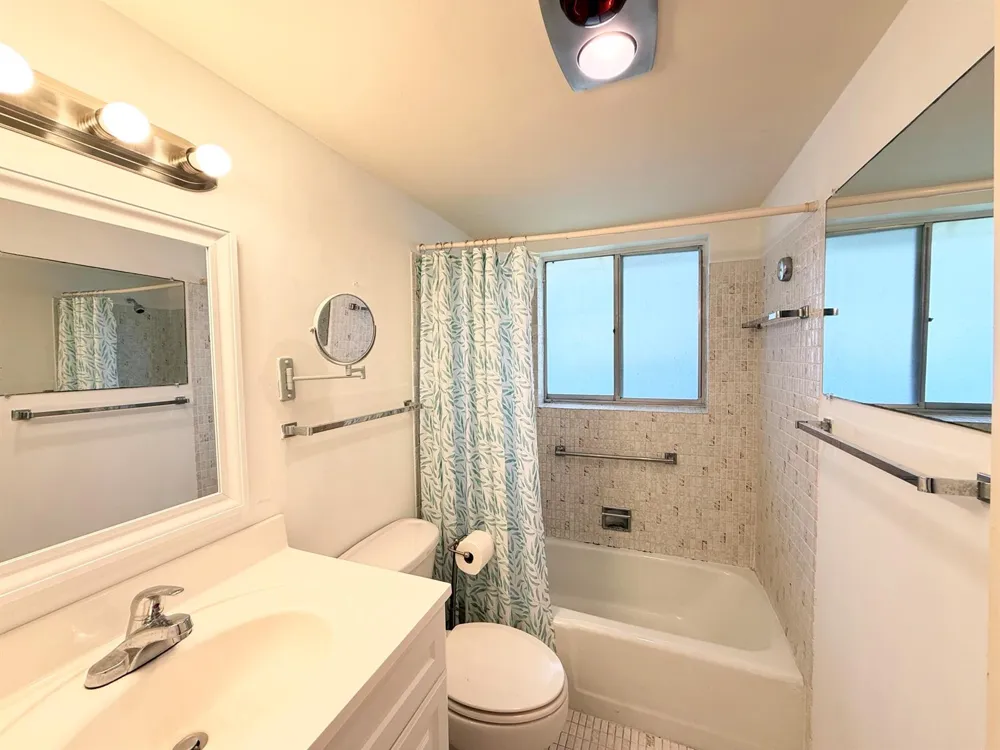 3402 Cynthia Lane #205 