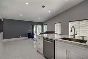 1321 MAJESTY TERRACE Weston, FL 33327