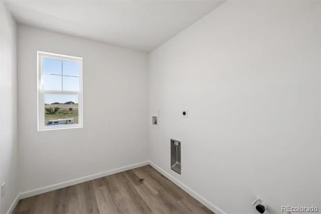 448 S Rifle Street Aurora, CO 80017