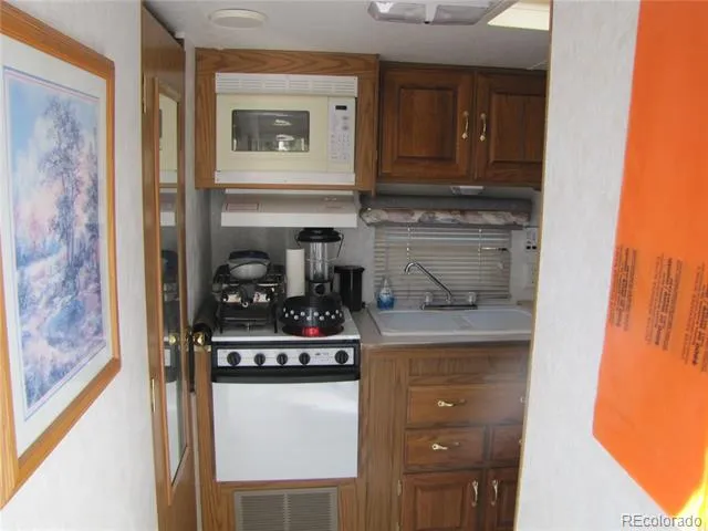 594 Lantern Loop Hartsel, CO 80449