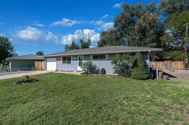 9 Elizabeth Court Longmont, CO 80501