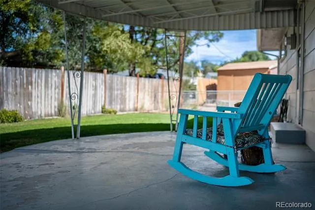 9 Elizabeth Court Longmont, CO 80501