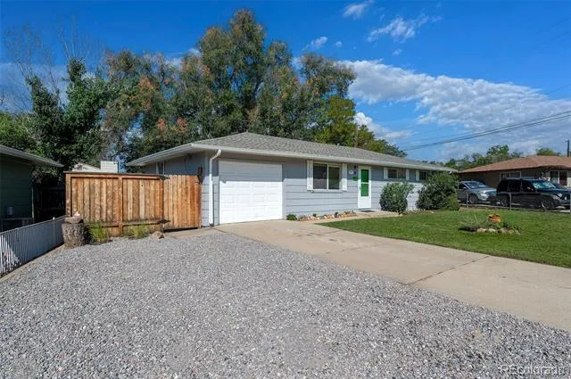 9 Elizabeth Court Longmont, CO 80501