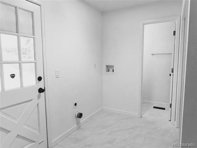 5927 S Yates Court Littleton, CO 80123