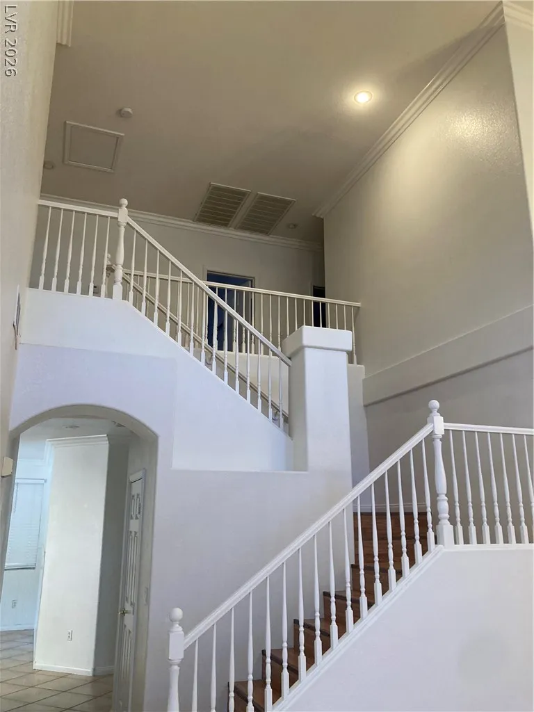 8877 Waltzing Waters Court Las Vegas, NV 89147