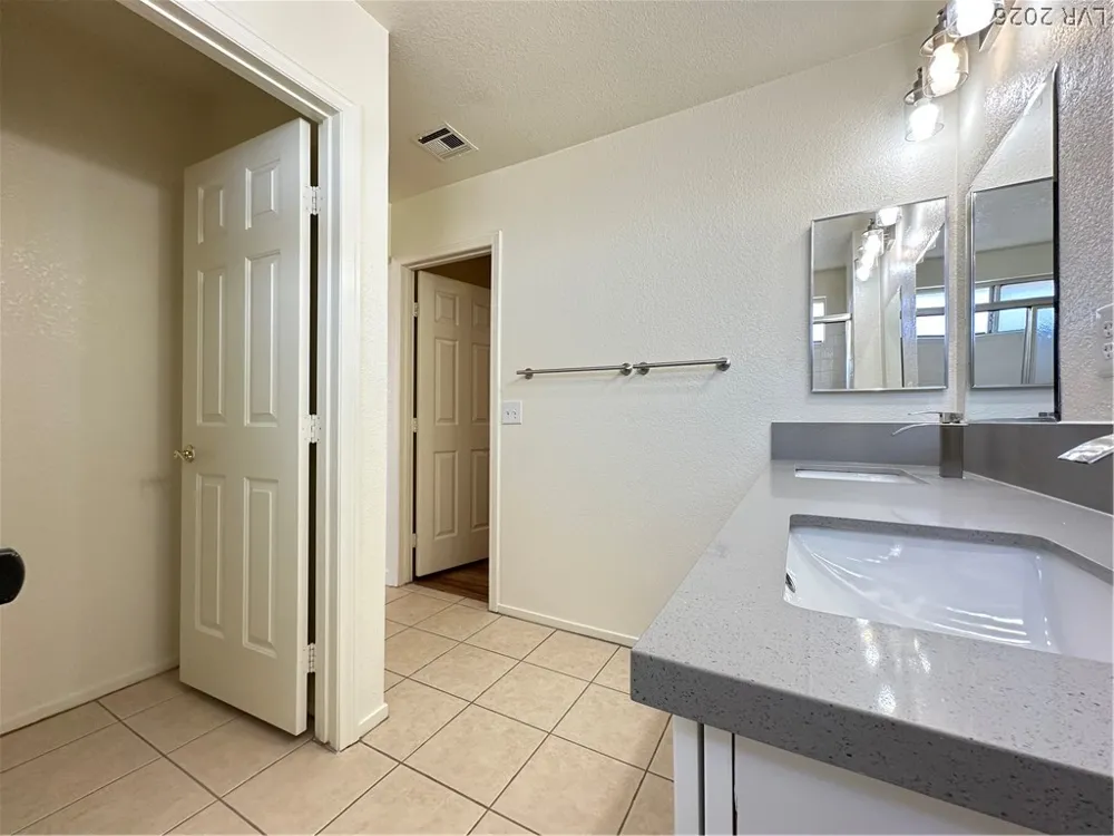3822 Flickering Star Drive Las Vegas, NV 89103