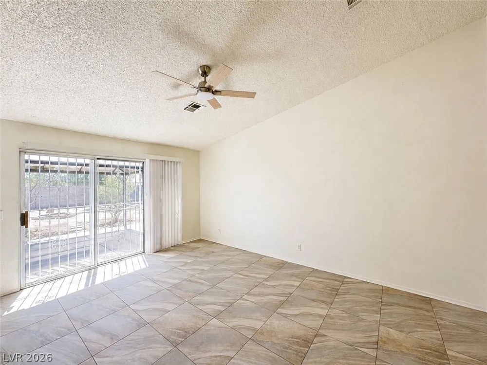 3822 Flickering Star Drive Las Vegas, NV 89103
