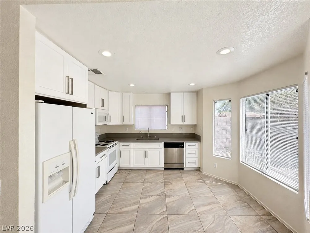 3822 Flickering Star Drive Las Vegas, NV 89103