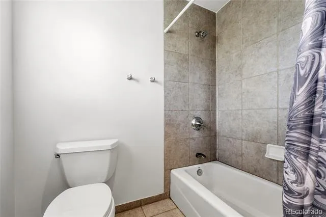 6966 S Gibraltar Street Centennial, CO 80016