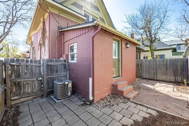3065 Gilpin Street Denver, CO 80205