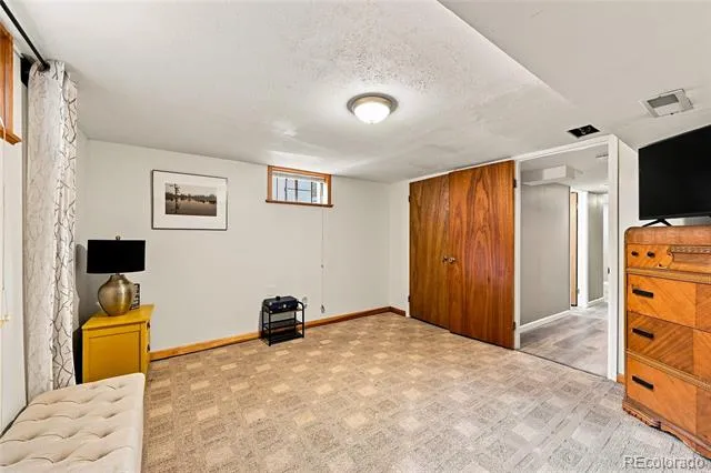 5402 E Warren Avenue Denver, CO 80222
