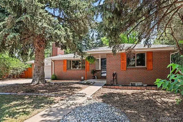 5402 E Warren Avenue Denver, CO 80222
