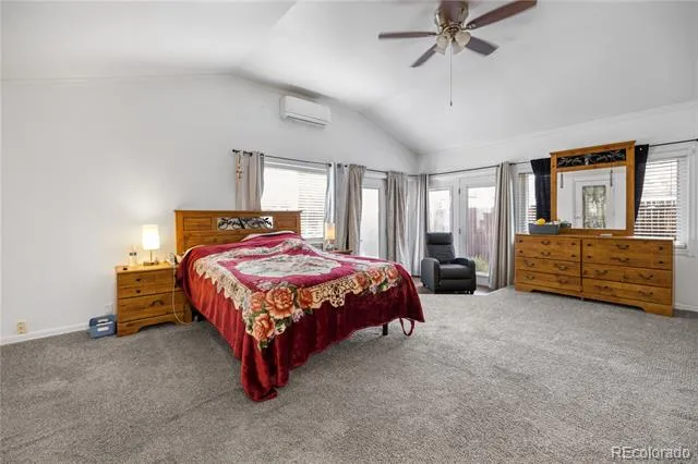 1093 S Holland Street Lakewood, CO 80226
