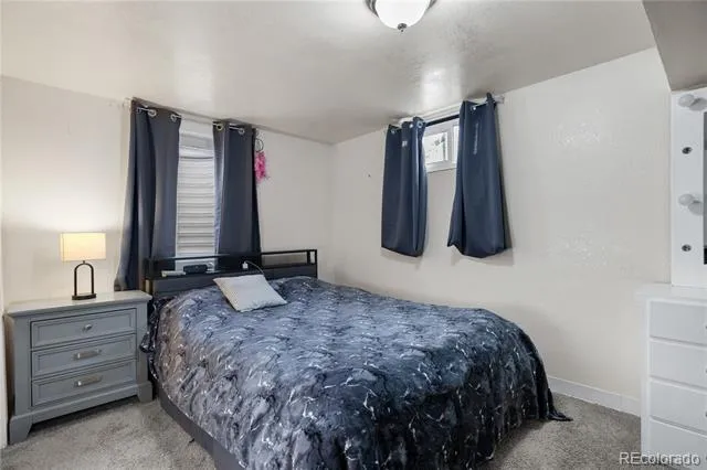 1093 S Holland Street Lakewood, CO 80226