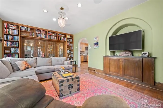 100 Gaylord Street Denver, CO 80206