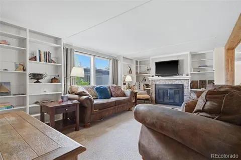 801 Quail Cove