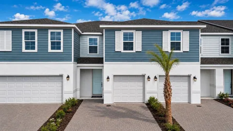 701 FLORIDA ELM COURT