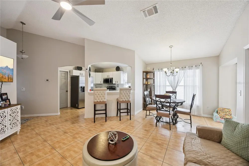 8785 FOLEY DRIVE Orlando, FL 32825