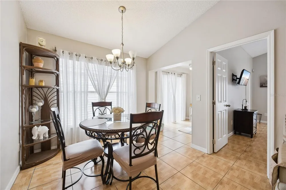 8785 FOLEY DRIVE Orlando, FL 32825