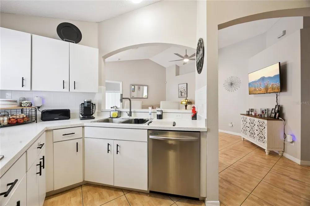 8785 FOLEY DRIVE Orlando, FL 32825