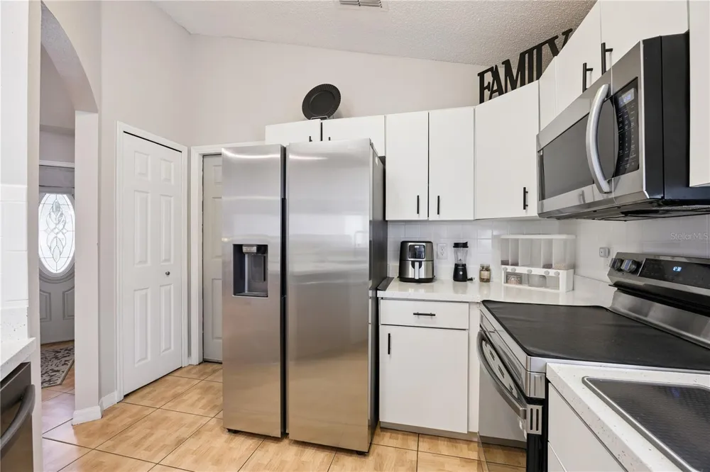8785 FOLEY DRIVE Orlando, FL 32825