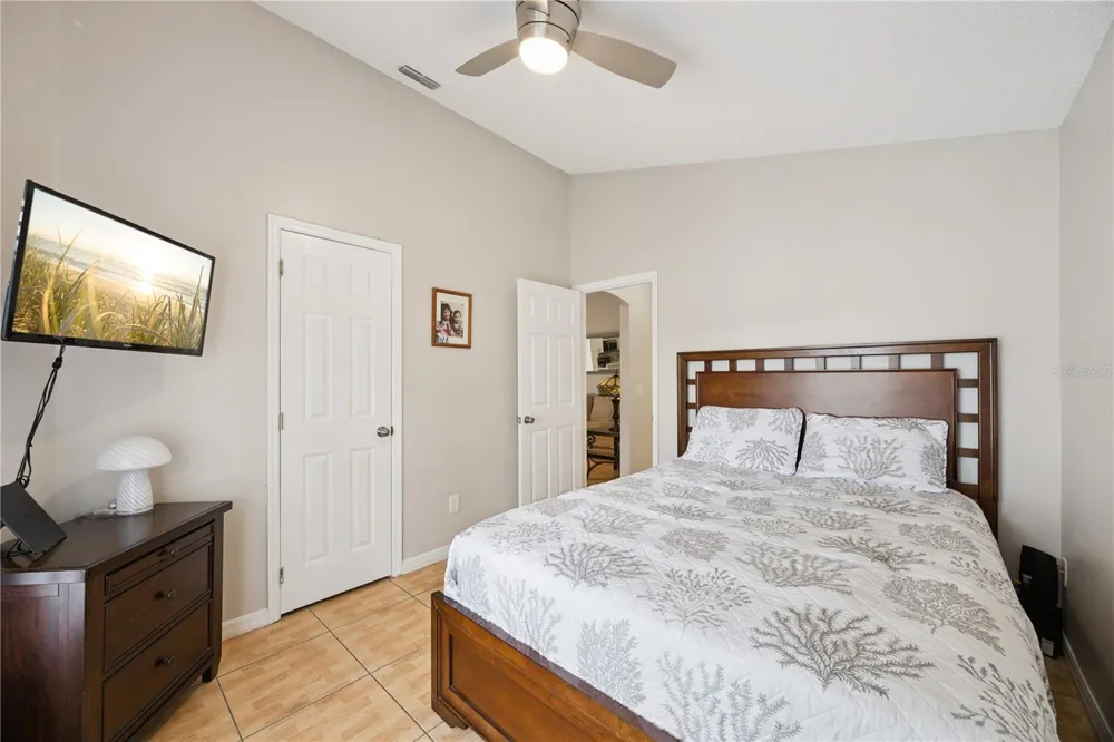 8785 FOLEY DRIVE Orlando, FL 32825