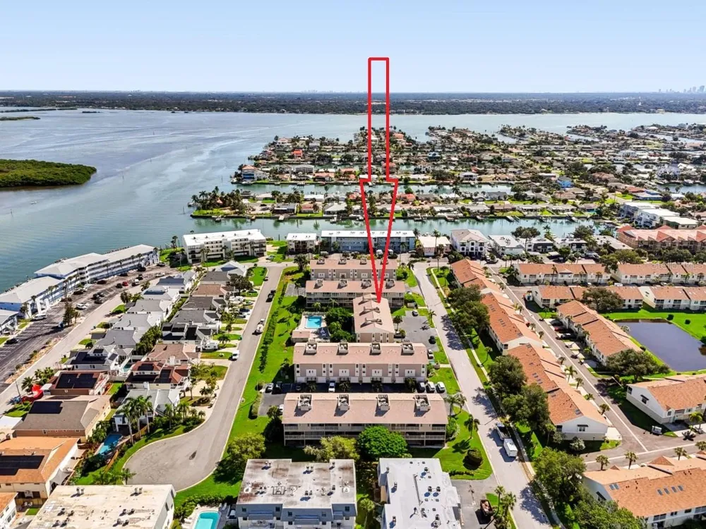255 CAPRI CIRCLE #22 Treasure Island, FL 33706