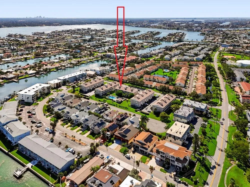 255 CAPRI CIRCLE #22 Treasure Island, FL 33706
