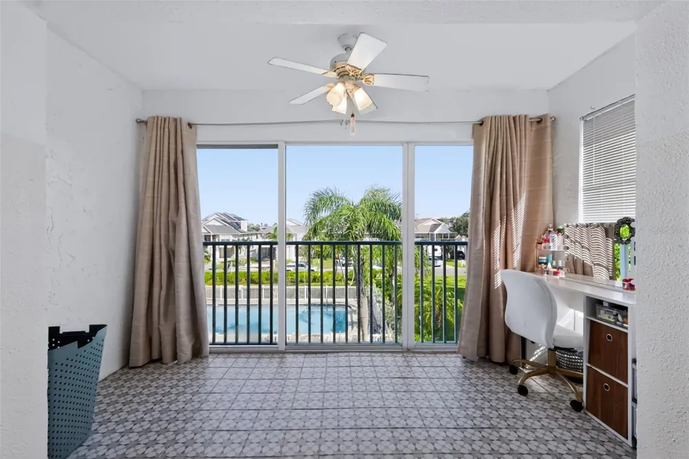 255 CAPRI CIRCLE #22 Treasure Island, FL 33706