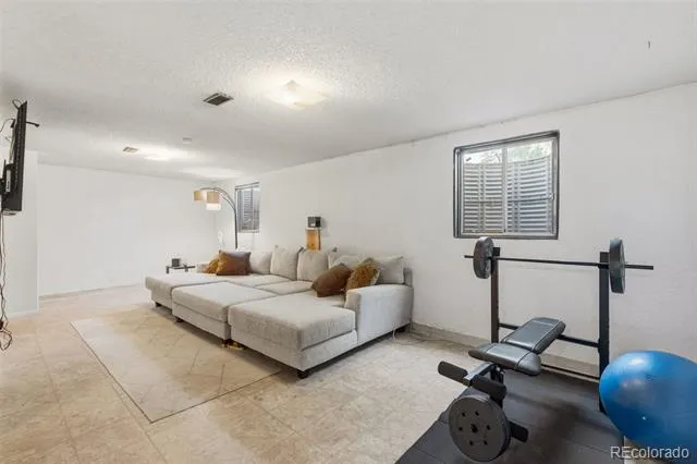 4002 Shelley Avenue Colorado Springs, CO 80910