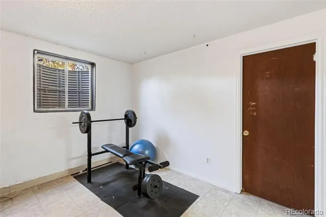 4002 Shelley Avenue Colorado Springs, CO 80910