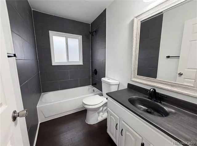 13771 W Warren Drive Lakewood, CO 80228