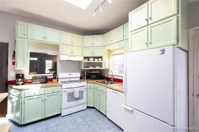 4847 Meade Street Denver, CO 80221
