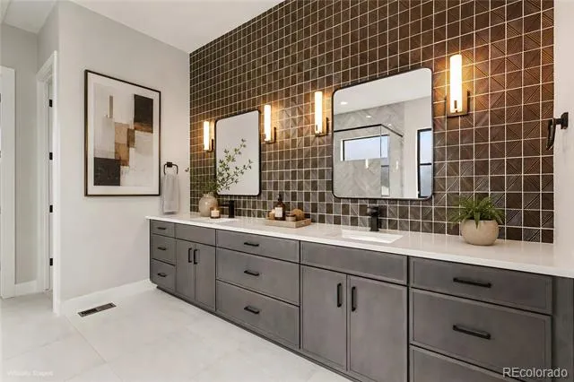 5276 Flora Way Arvada, CO 80002