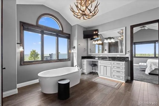 15295 E Cherry Creek Road Larkspur, CO 80118