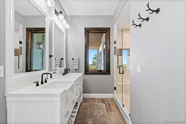 15295 E Cherry Creek Road Larkspur, CO 80118