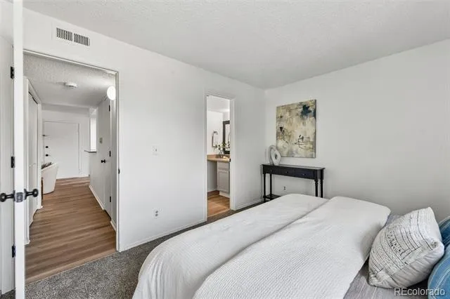 1075 S Elkhart Way #202 Aurora, CO 80012