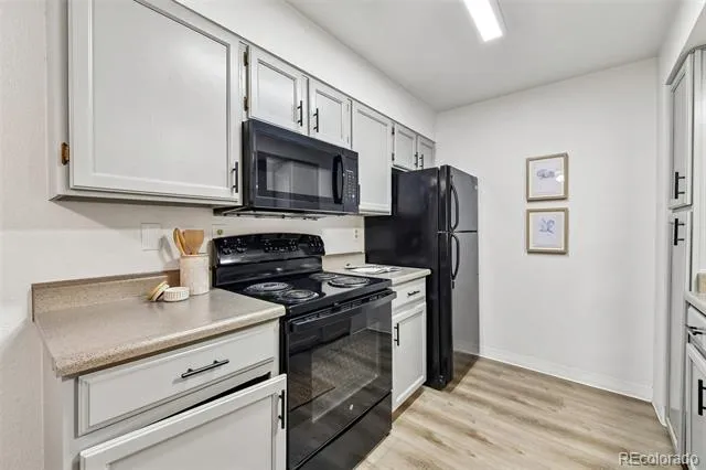 1075 S Elkhart Way #202 Aurora, CO 80012