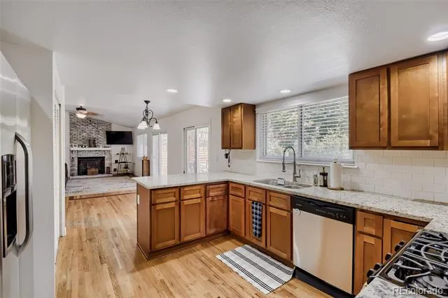 8416 S Wildcat Street Littleton, CO 80126