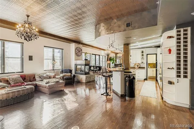 1735 19th Street #5B Denver, CO 80202