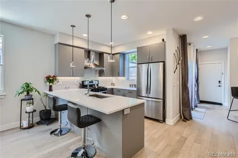 1424 Knox Court