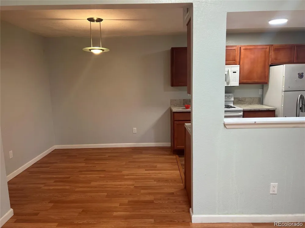 1075 S Elkhart Way #302 Aurora, CO 80012